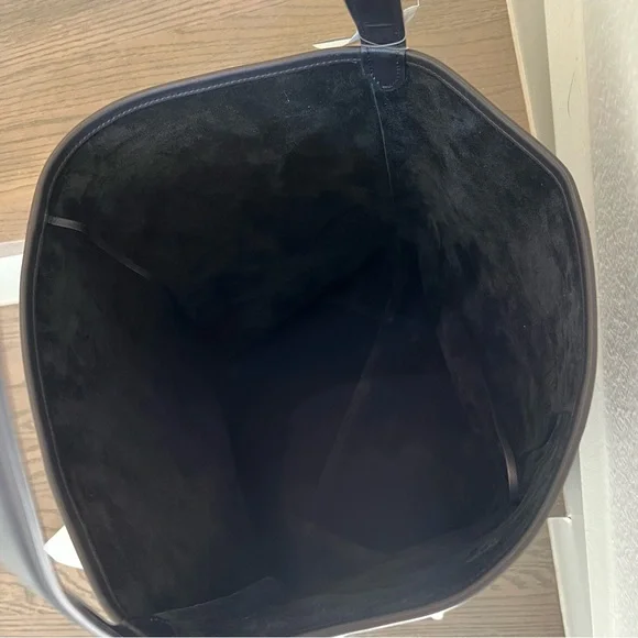 NWT THE ROW Large N/S Park Tote Shoulder Bag in Black Originally $3250 - Picture 13 of 14